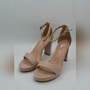 Women's Tan Heeled Sandals